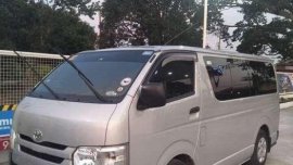 2016 Toyota Hiace Commuter vs grandia urvan 2017 2014 2015