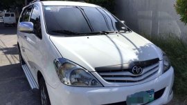 Toyota Innova 2.5J 2010. WHITE, original paint.