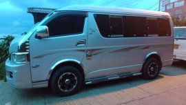 2007 TOYOTA gl Grandia d4d VS 2010 gls MITSUBISHI Montero sports