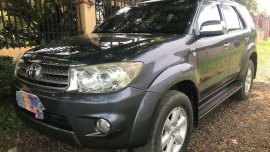 2009 Toyota Fortuner 4x2 matic FOR SALE