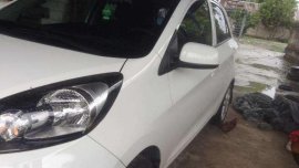 2015 Kia Picanto Automatic top of d line 2k mileage