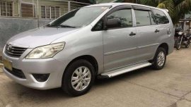 2013 Acquired Toyota INNOVA E Diesel Automatic Super fresh like New.