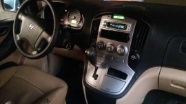 Hyundai Grand Starex 2012 gold FOR SALE 