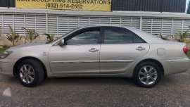 Toyota Camry 2.4V automatic top of the line 2015