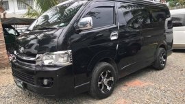Toyota Hi-Ace GL Grandia Manual Diesel 2008