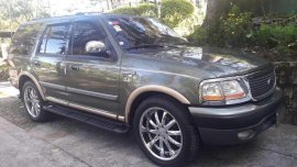 The Best 2002 Ford Expedition in Town 100% Nothing to fix