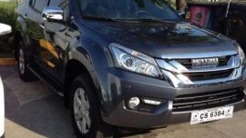 Isuzu MU-X 2017 top of d line 3.0 Gray For Sale 