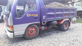 2013 minidump Isuzu Elf 4hf1 camel type