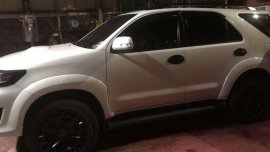 Toyota Fortuner Diesel AT 2014 V White For Sale 