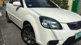Kia Rio 2010 White Top of the Line For Sale 