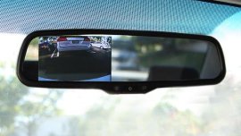 How to adjust rear-view mirrors for a safe drive