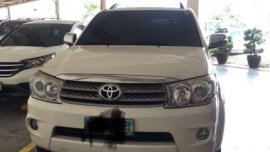 Toyota Fortuner 2009 White SUV Fresh For Sale 