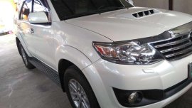 2013 Toyota Fortuner G AT White SUV For Sale 