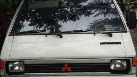 Mitsubishi L300 2000 Model White For Sale 