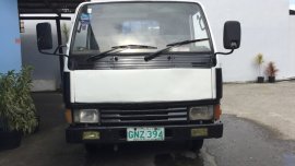 Isuzu Elf NKR 10ft Truck White For Sale 