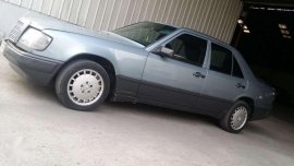 Mercedes Benz w124 200E Silver For Sale 