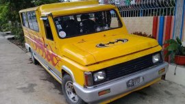 Xlt passenger Mitsubishi Jeep for sale