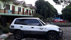 Toyota Rav 4 White SUV For Sale