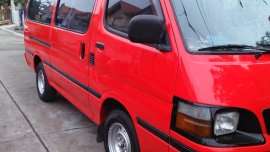 Toyota Hiace 2000 model Red Van For Sale 