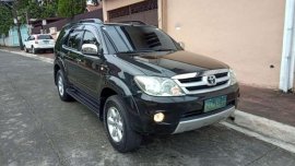 Toyota Fortuner 2005 gas automatic For Sale 