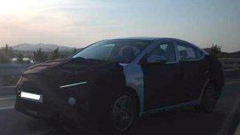 Hyundai Elantra 2019 Facelift Spotted in South Korea