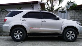 Toyota fortuner 2006 Silver For Sale 