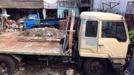 local mitsubishi Fuso 6wheeler for sale