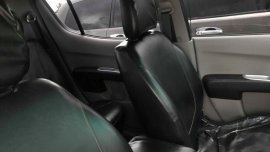 Mitsubishi  Strada Manual Diesel 4x4 2010 for sale 