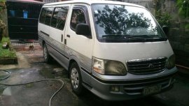 Toyota hiace grandia 2003 model local