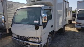 Isuzu Elf Refrigerated Van 14ft with Power Tailgate For Sale 