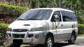 2004 hyundai starex local unit not surplus turbo diesel mt cebu plate