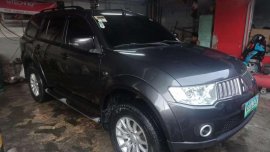 2013 Mitsubishi montero GLX 4x2 AT