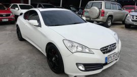 2010      Hyundai   Genesis for sale 