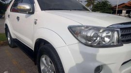 TOYOTA FORTUNER 2011 G * Automatic * 4X2