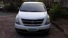 Hyundai Grand Starex Gold 2009 vgt top of the line