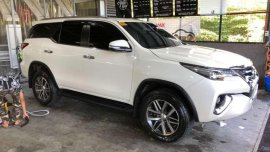 FOR SALE TOYOTA Fortuner V 28L 4x4