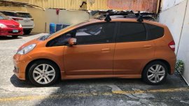Honda Jazz 1.5v 2013 top of the line