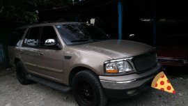For sale only Ford Expedition XLT 4X2 V8 AT year 2002