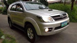 Toyota Fortuner V 4x4 diesel automatic 2005
