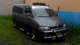 Toyota Granvia 1kz te turbo diesel 30 powerful engine Neg