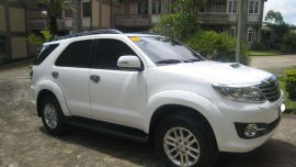 2014 Toyota Fortuner V Diesel AT for sale 