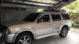 Ford Everest 2004 MT 4x4 for sale 