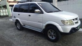 SELLING 2005 ISUZU Crosswind xuvi