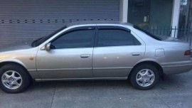 Selling TOYOTA CAMRY 97