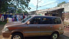 Toyot Revo 2002 gas FOR SALE