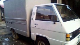 1993 Mitsubishi L300 closed alum van