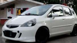 Honda Jazz 2004 gd FOR SALE