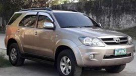 TOYOTA FORTUNER G 720,000 negotiable 2008 year model