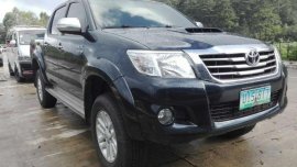 SELLING TOYOTA Hilux 4x4 vnt manual