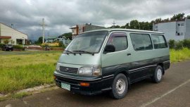 Toyota Hiace Commuter van GL 1997